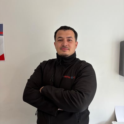 Rayane — Commercial chez Rentaloc